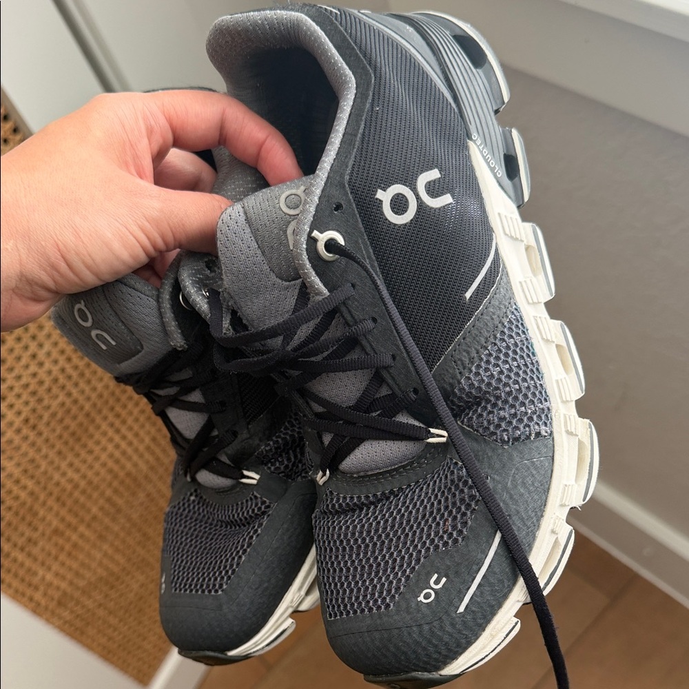 On Cloud Running Sneakers - Charcoal/White